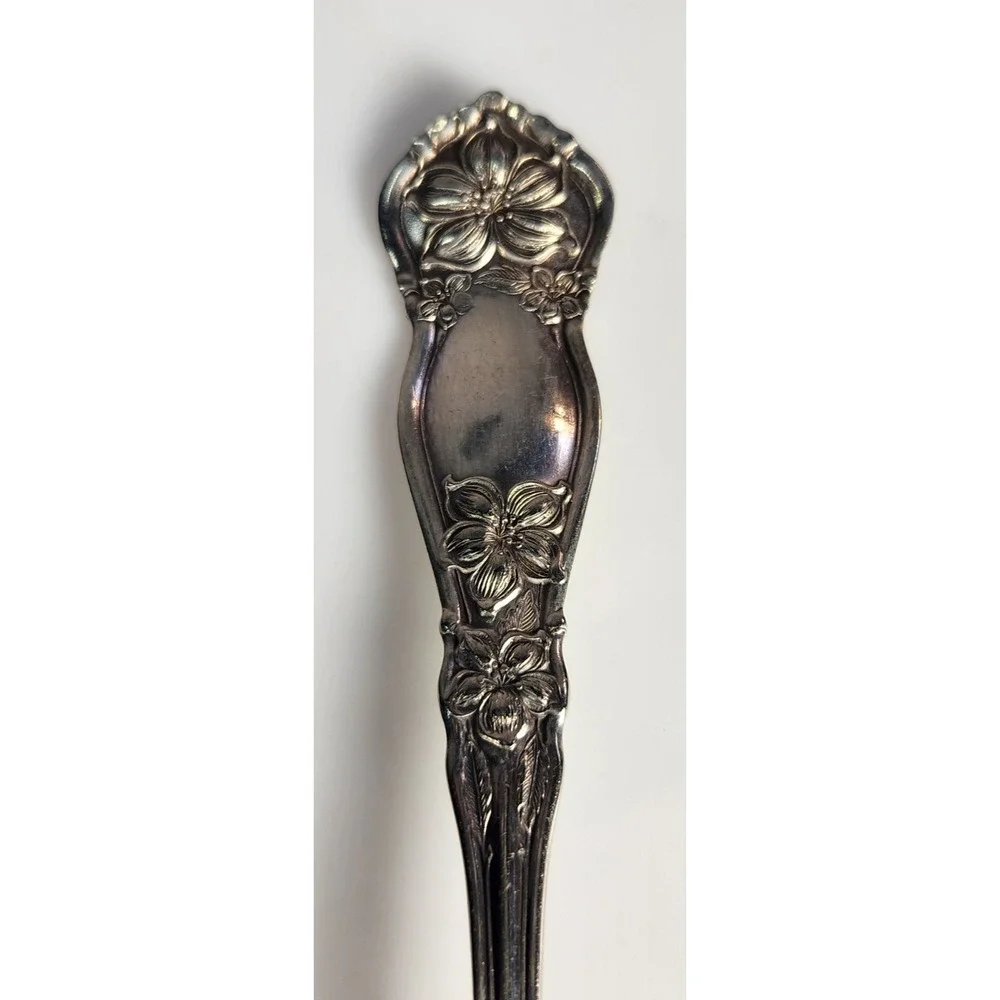 Vintage Scrolled Rogers And Sons Silver Plate Heritage Tomato Cranberry Server